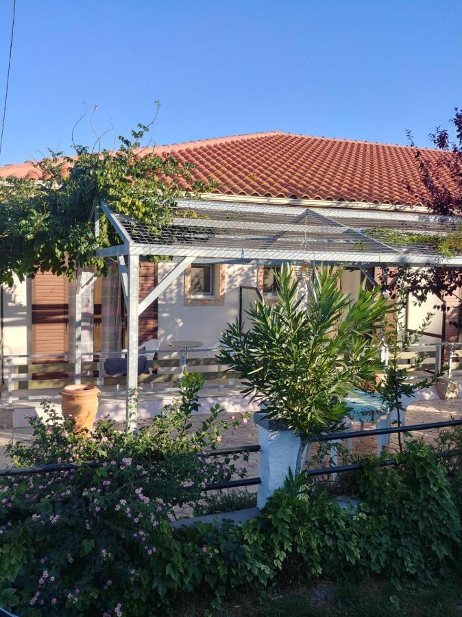 Villa Dream Garden Агиос-Георгиос Экстерьер фото