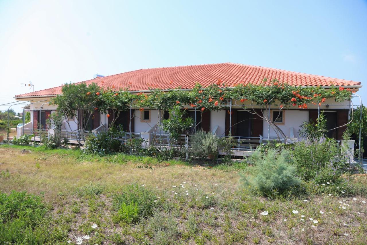 Villa Dream Garden Агиос-Георгиос Экстерьер фото