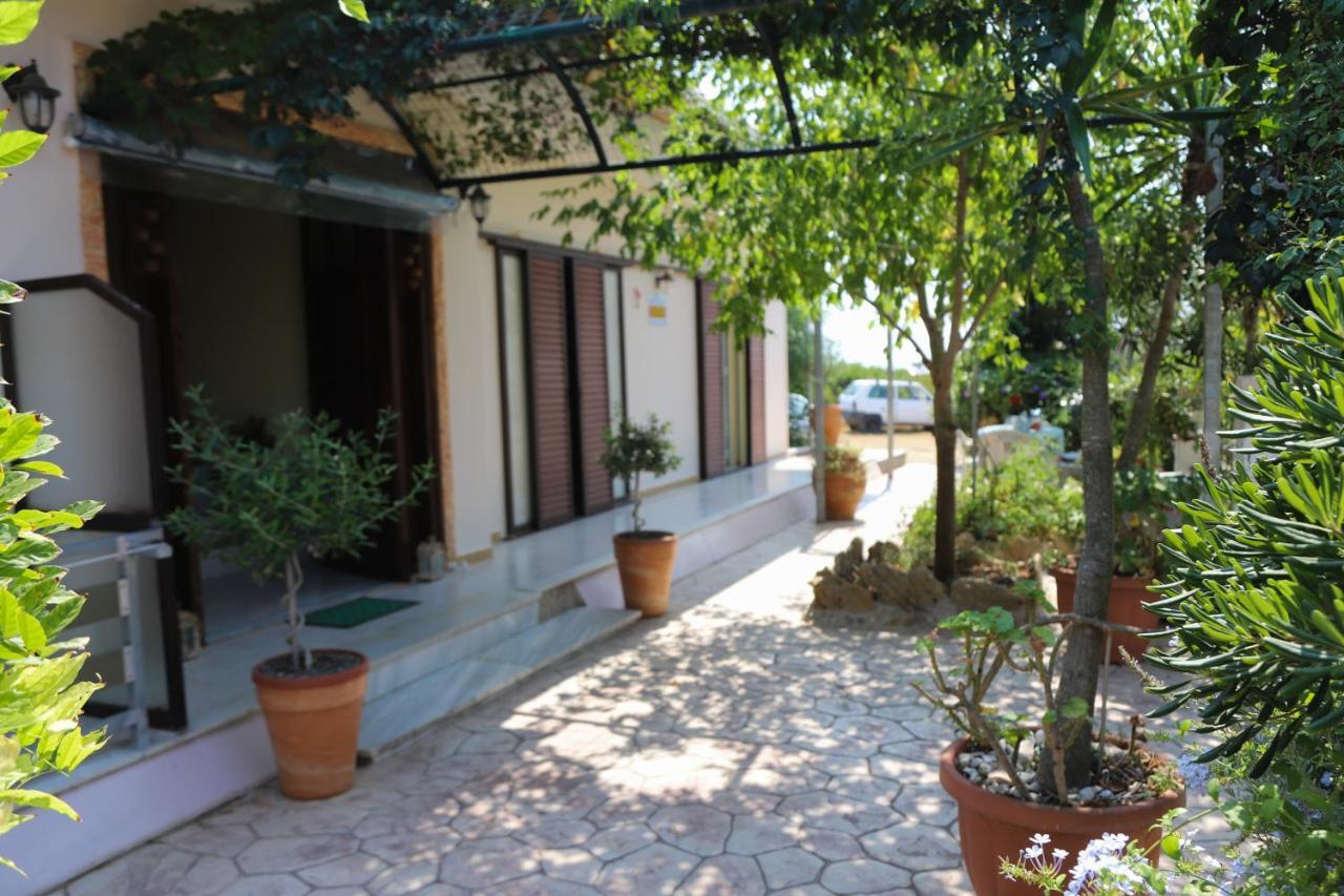 Villa Dream Garden Агиос-Георгиос Экстерьер фото