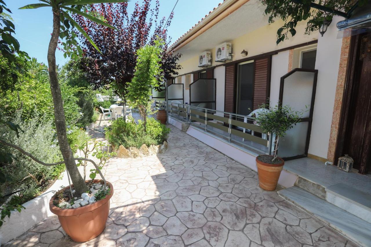 Villa Dream Garden Агиос-Георгиос Экстерьер фото